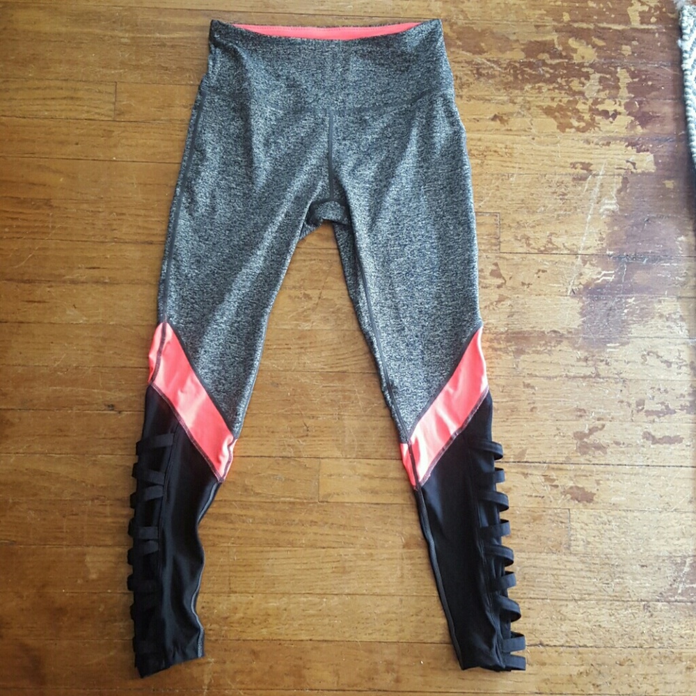 Athletic leggings